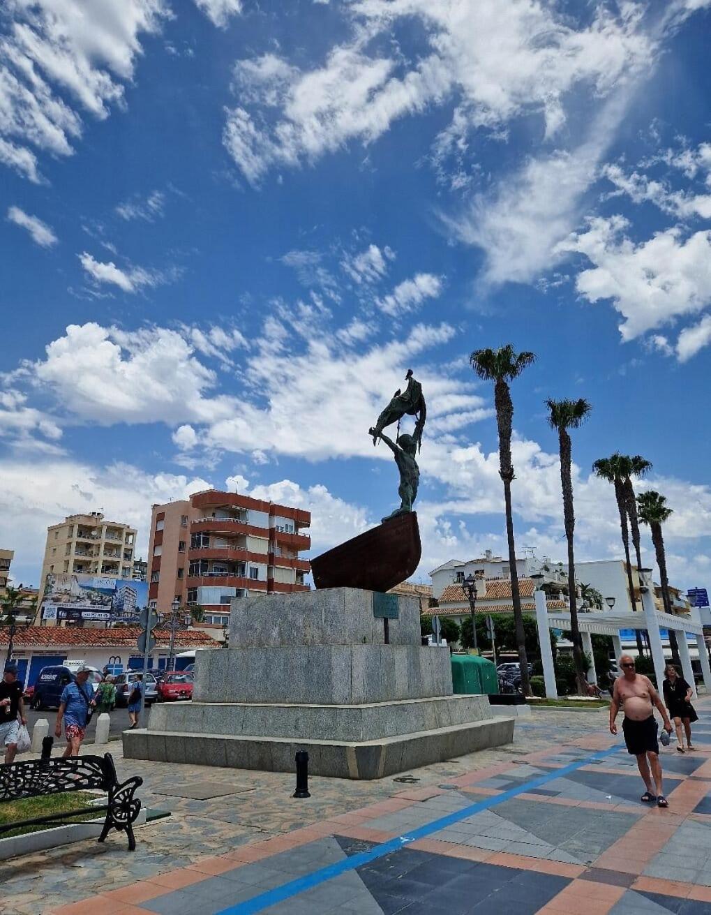 Lidia Planta 2, La Carihuela 1ª Linea Playa, Vistas Mar, Buhardilla 1 Dormitorio, 40 M2, 1-3 Huesped, Terraza, Wifi Torremolinos