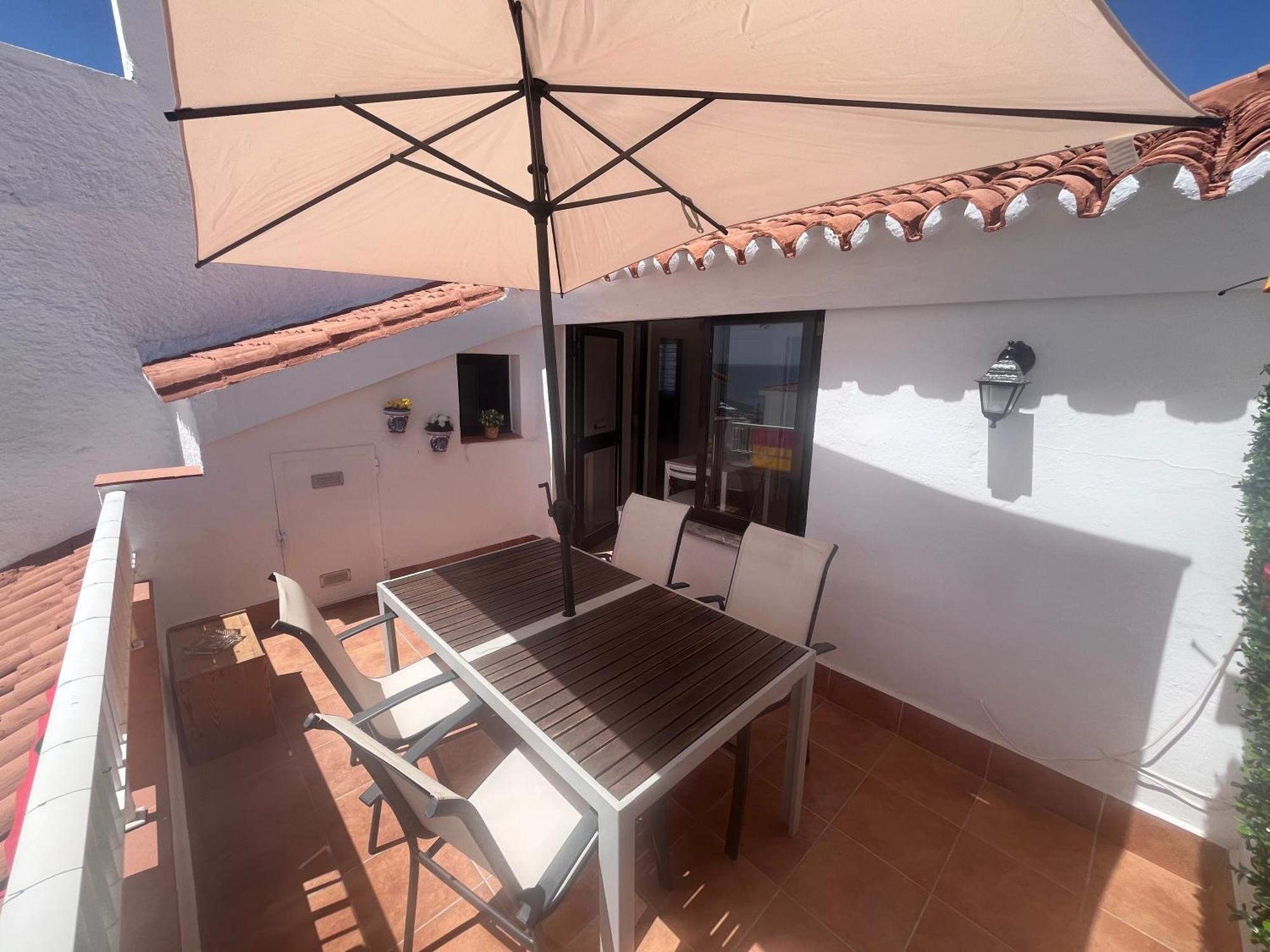 Apartment Lidia Planta 2, La Carihuela 1ª Linea Playa, Vistas Mar, Buhardilla 1 Dormitorio, 40 M2, 1-3 Huesped, Terraza, Wifi *