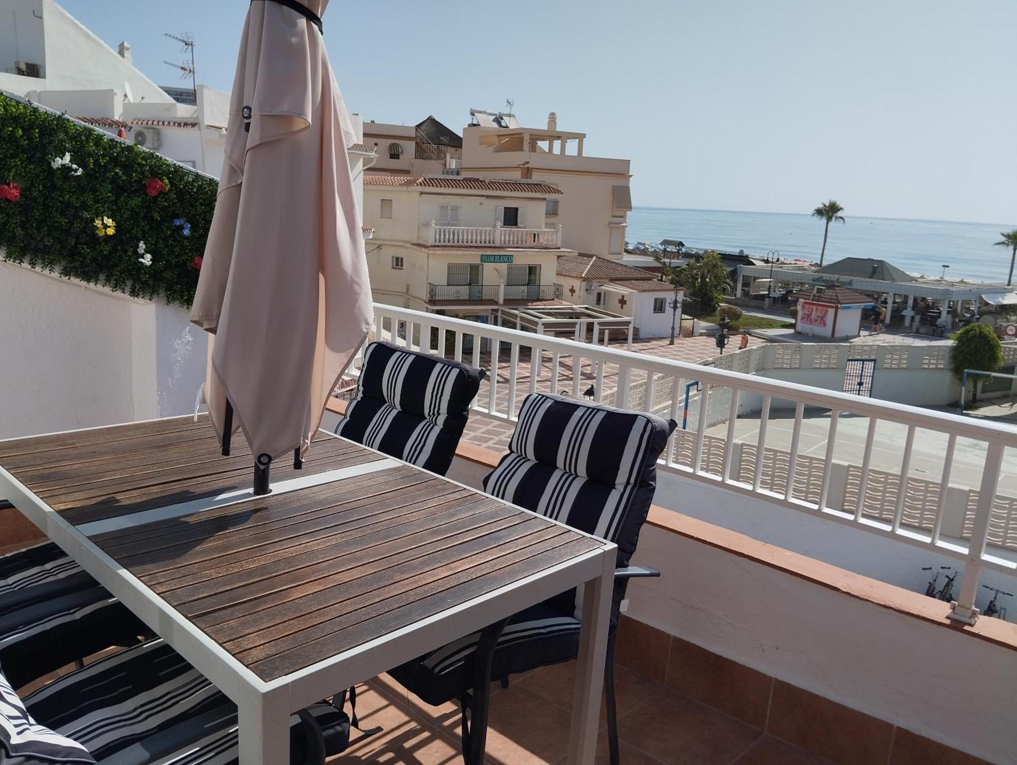 Lidia Planta 2, La Carihuela 1ª Linea Playa, Vistas Mar, Buhardilla 1 Dormitorio, 40 M2, 1-3 Huesped, Terraza, Wifi Apartment *