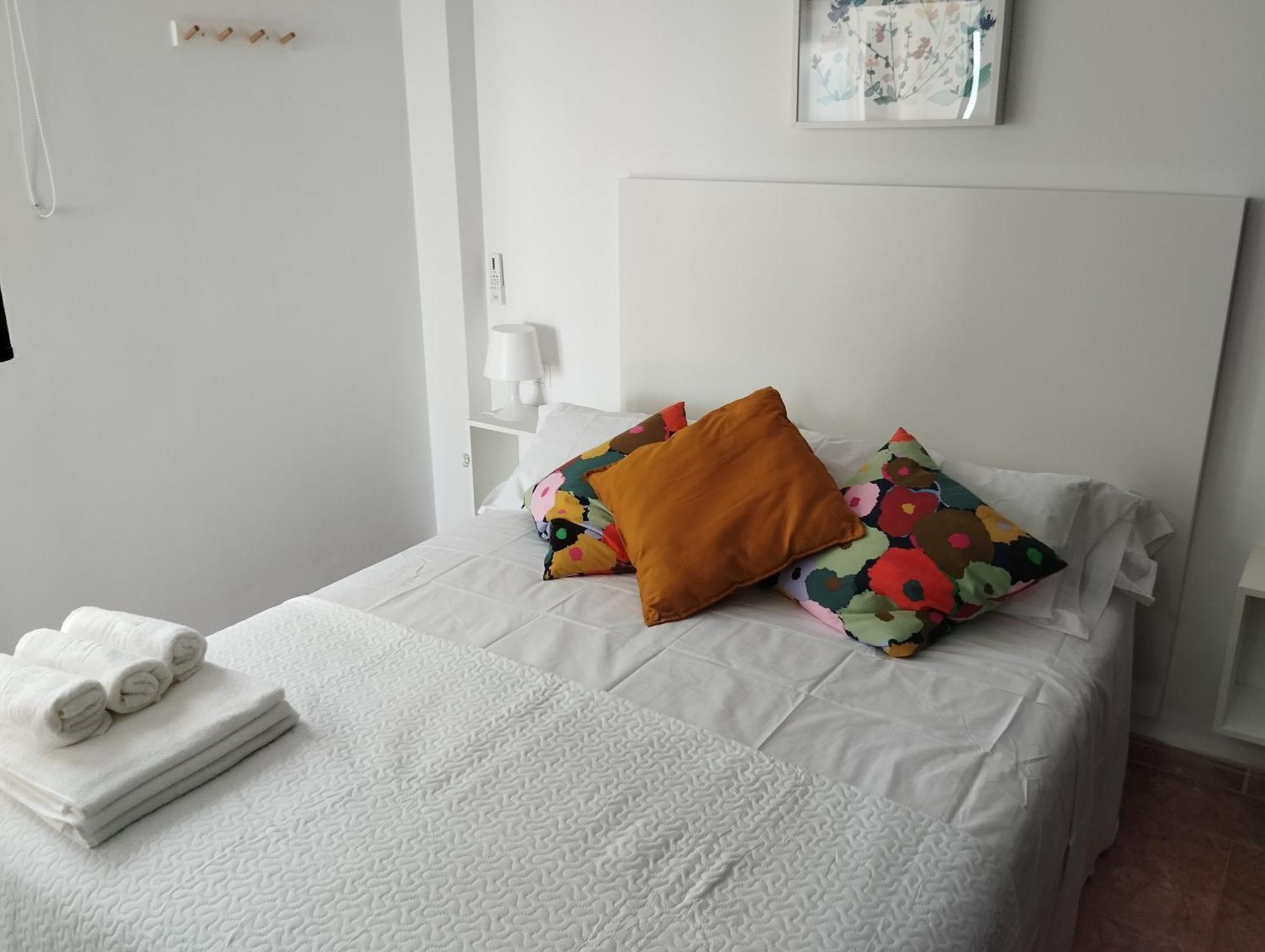 Lidia Planta 2, La Carihuela 1ª Linea Playa, Vistas Mar, Buhardilla 1 Dormitorio, 40 M2, 1-3 Huesped, Terraza, Wifi Apartment Torremolinos