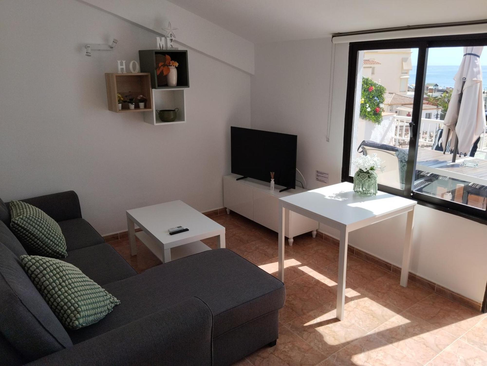 Lidia Planta 2, La Carihuela 1ª Linea Playa, Vistas Mar, Buhardilla 1 Dormitorio, 40 M2, 1-3 Huesped, Terraza, Wifi Apartment *